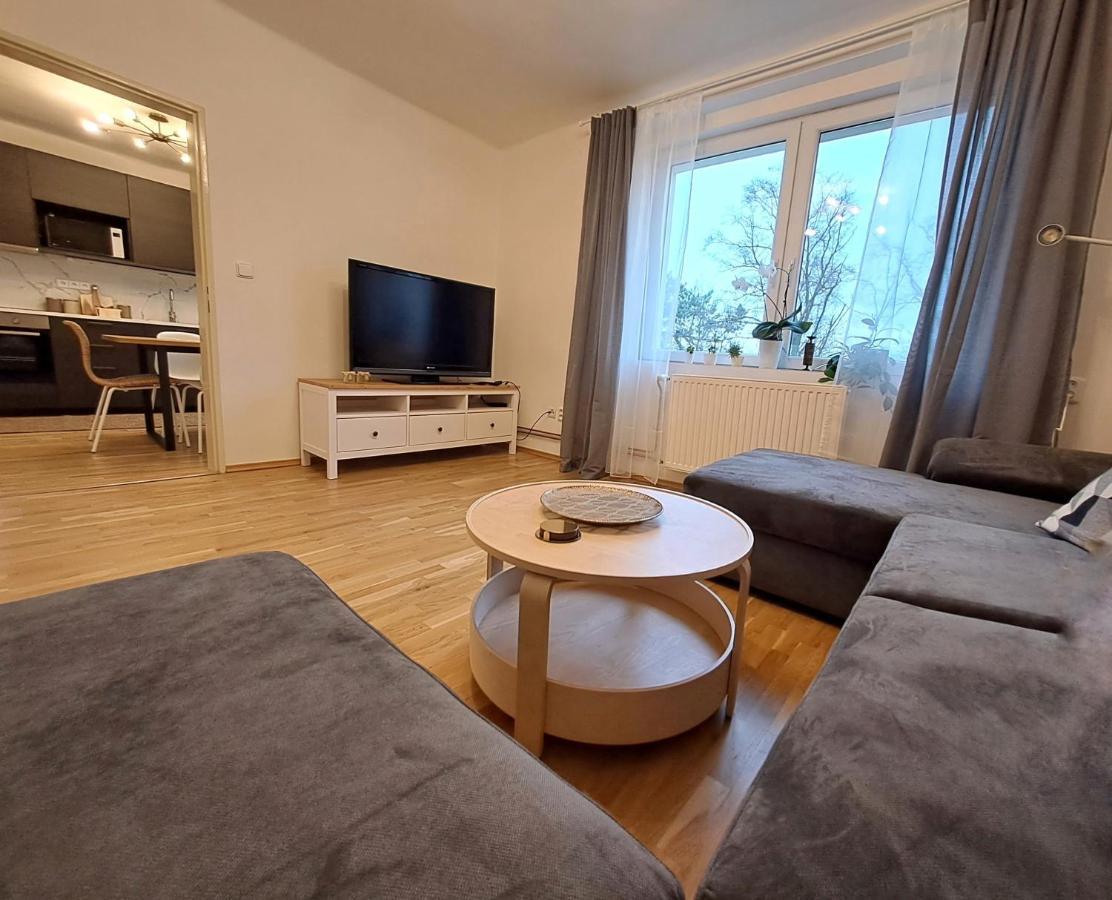 Apartmanovy Dum Se Zahradou V Klidne Casti Prahy Прага Экстерьер фото